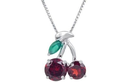 Pendant Necklace in Silver7